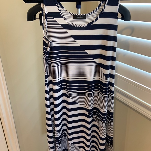 Navy and white sleeveless dress. Poly/ spandex blend. Size M. Worn once - Picture 1 of 3